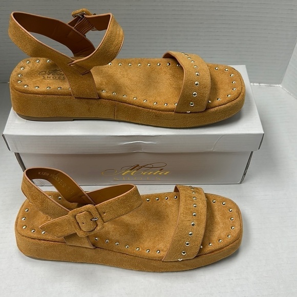 Acata light brown studded sandal NEW - Picture 2 of 5